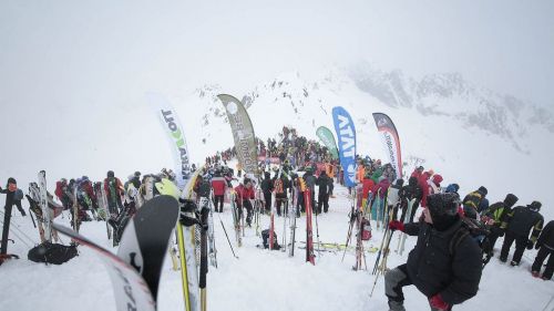 il pubblico all'Adamello Ski Raid 2013